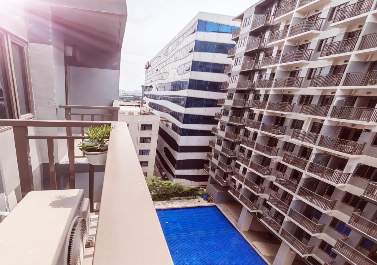 S Residences1 Bedroom With Balcony Near Moa Apartment Manila